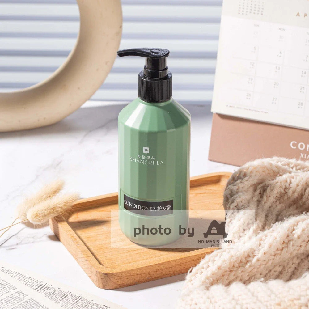 Shangri-La Hotel Shampoo or Conditioner or Shower Gel or Body Lotion 300ML | SHANGRI-LA
